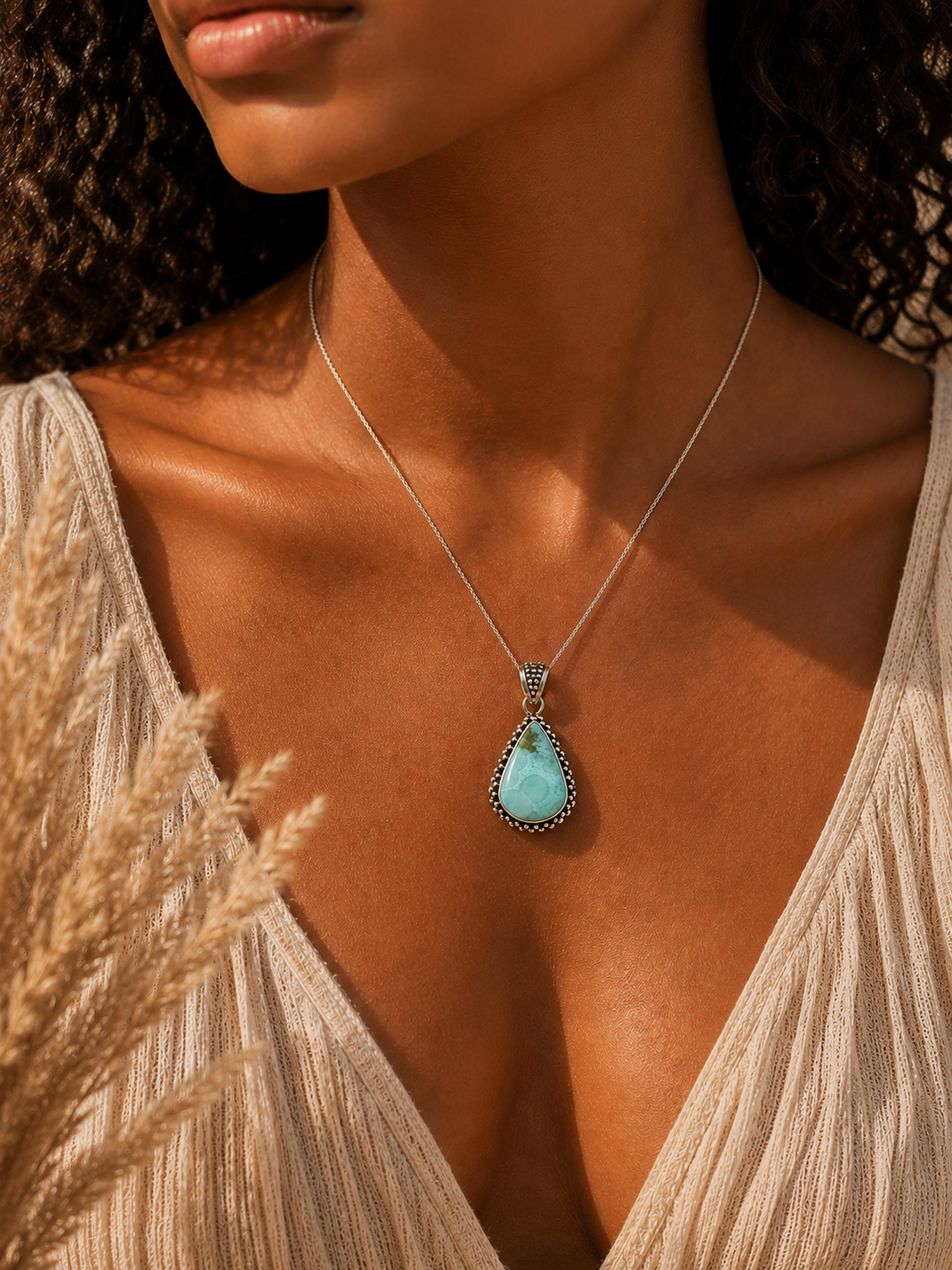 Damaris Larimar Teardrop Pendant | Sterling Silver 925 Necklace | Handmade Bali Jewelry | Blue Gemstone Pendant | Boho Artisan Jewelry - immagine 4