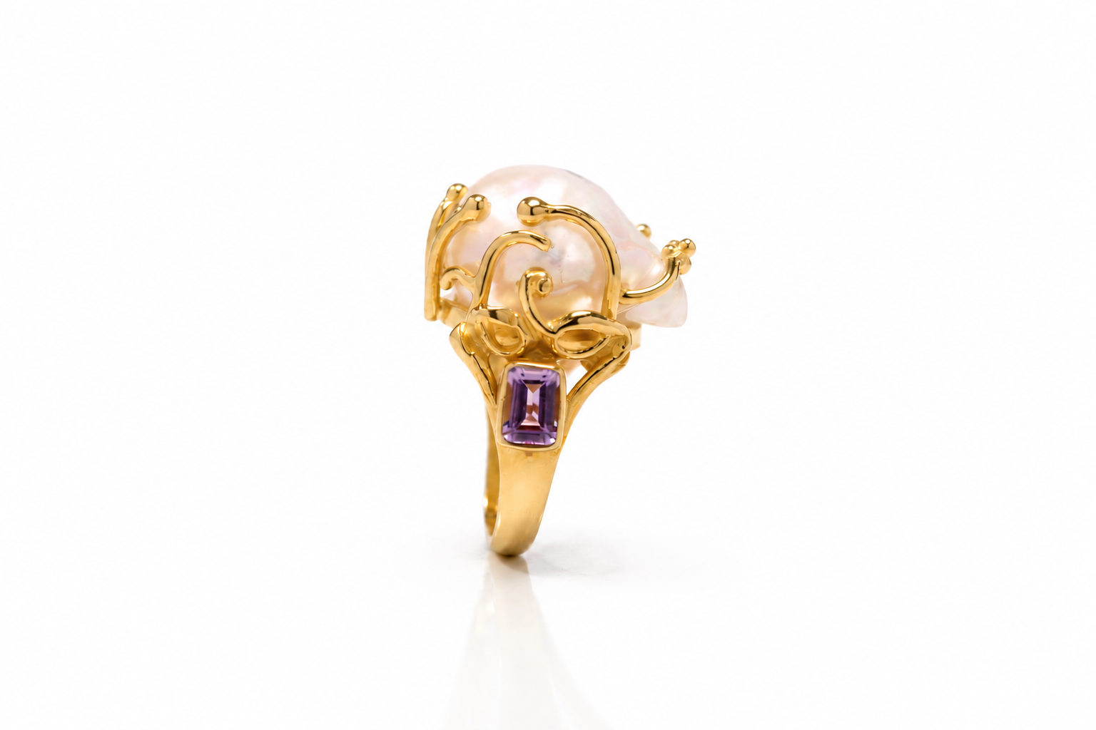 Calypso Baroque Pearl Ring in 18K Gold Plated Sterling Silver | Amethyst & Garnet Statement Ring | Handmade Artisan Jewelry - immagine 5