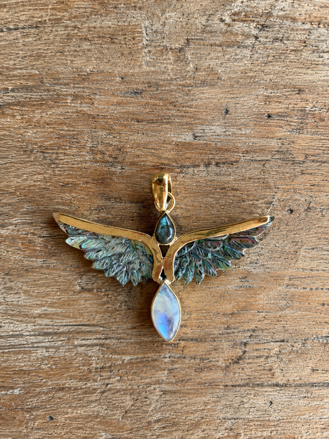 Handcrafted Brass Wing Pendant with Abalone, Labradorite & Moonstone – Artisan Statement Jewelry – Boho Wing Pendant - immagine 2