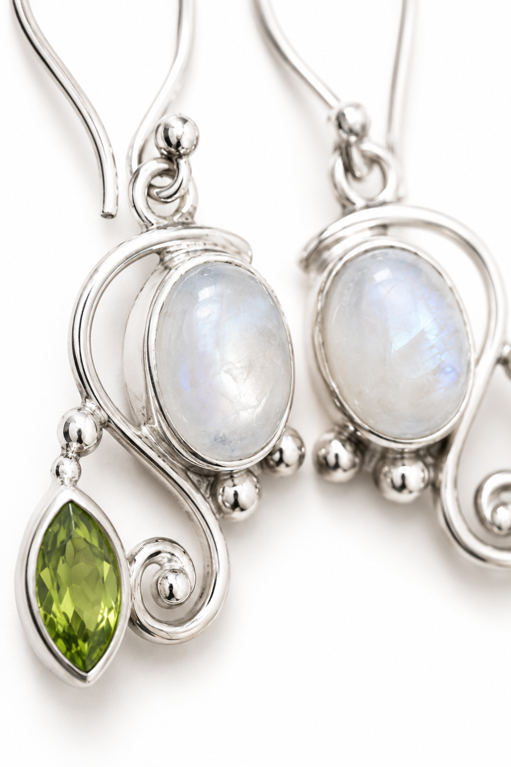 Moonstone & Peridot Earrings – Handcrafted 925 Sterling Silver Jewelry - immagine 3